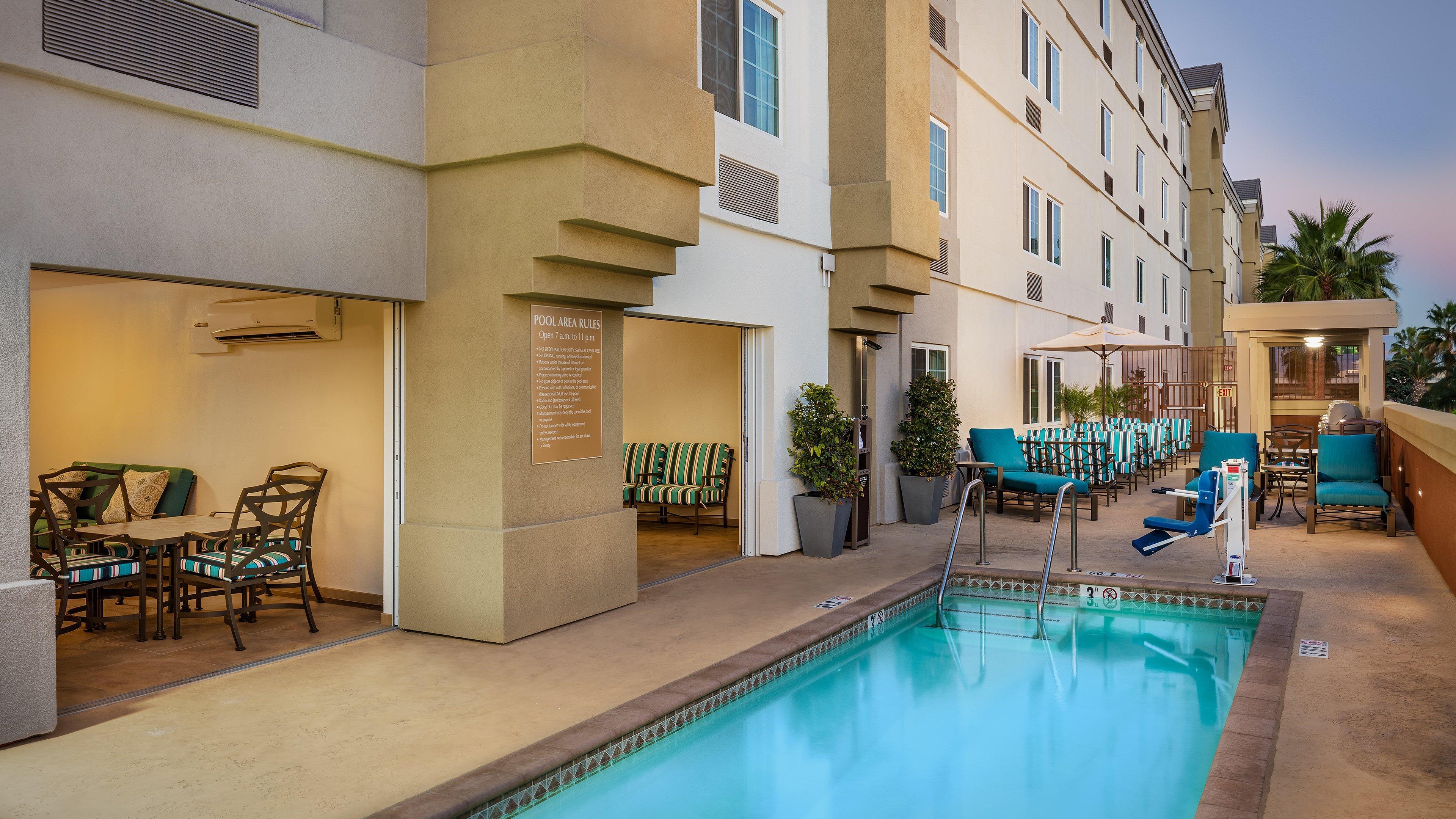 Candlewood Suites Anaheim - Resort Area, An Ihg Hotel Exterior photo